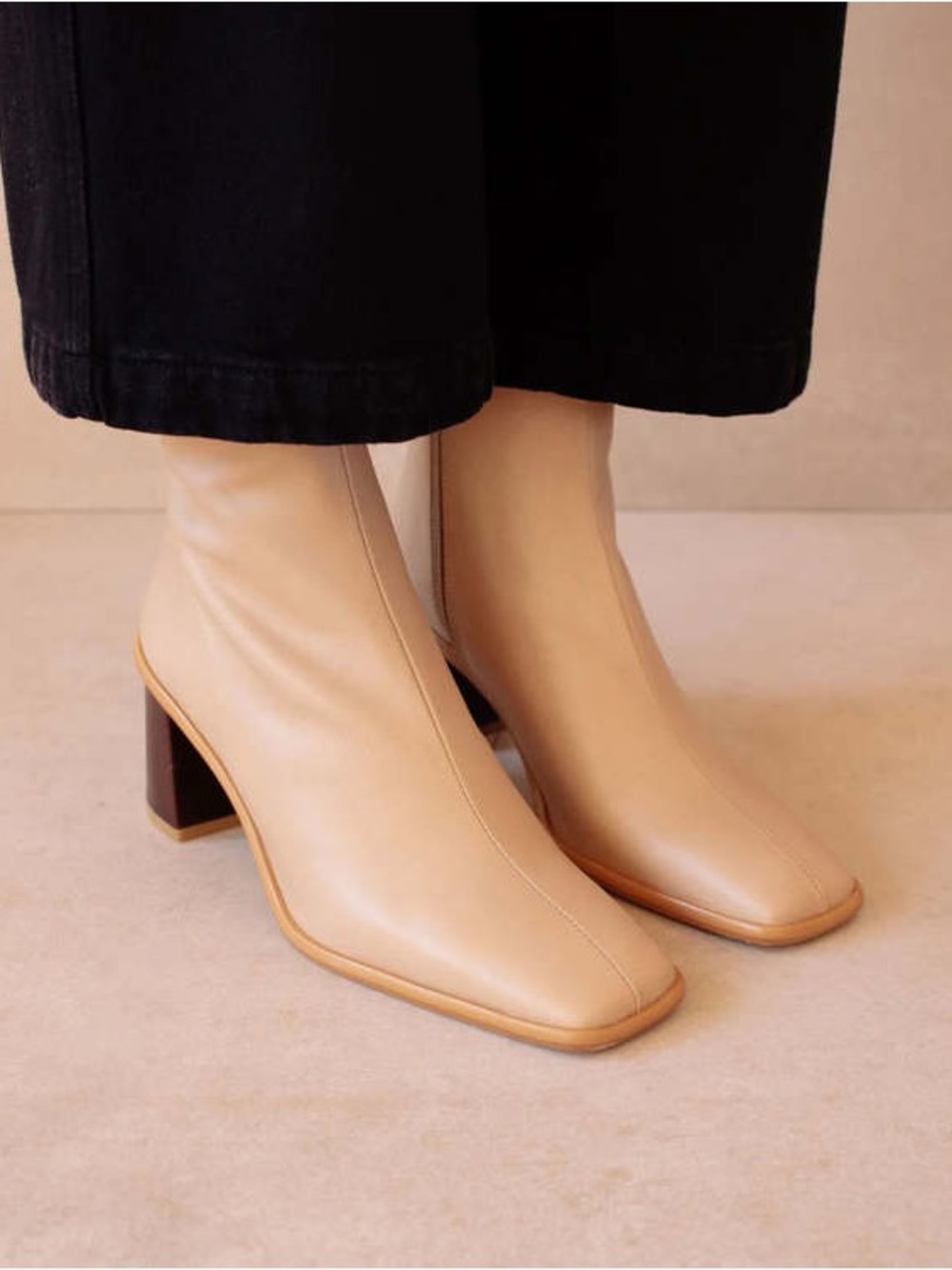 ALOHAS West Cape Beige Tan Square-Toe Mid Heel Ankle Boots size 37